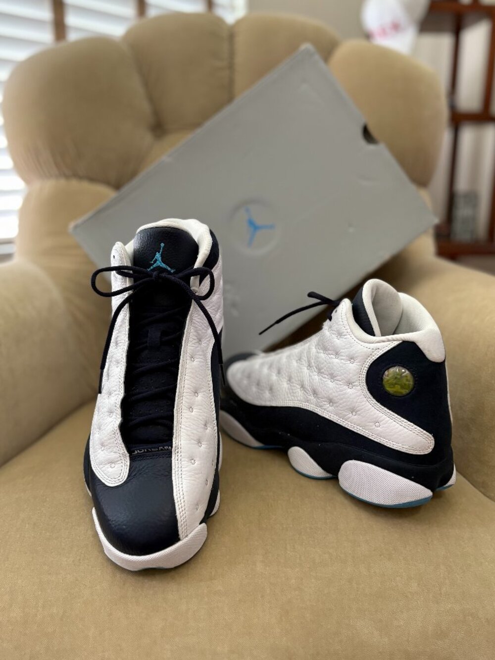 Auth JORDAN 13 RETRO NIKE Men's Perforated Leather White & Blue Multi Sneakers